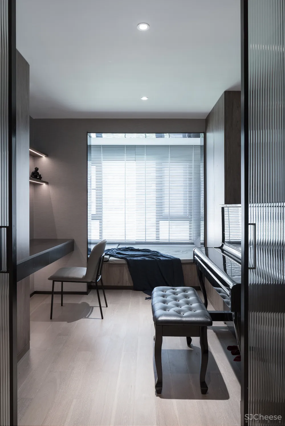 建筑师与老师的190㎡叠墅,一家四口,简单黑白灰,打造极简品质空间。