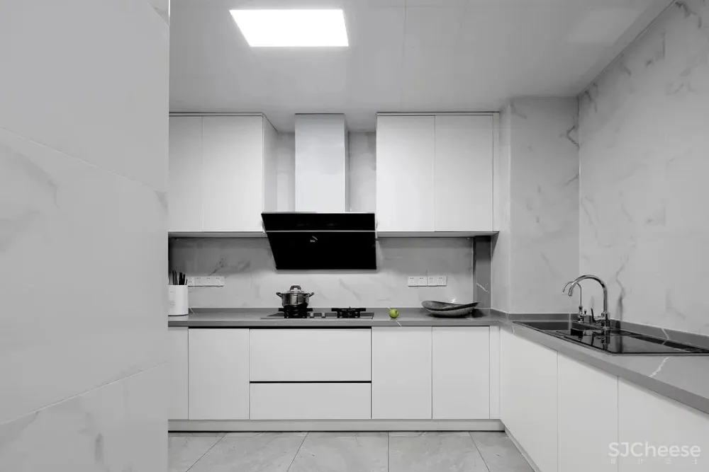 232㎡现代风的家,中西厨分离 隐形门,构建理性克制之美!