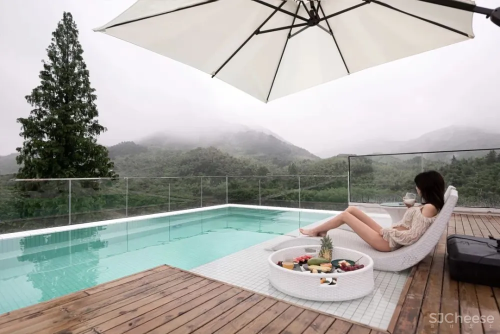 莫干山云端新宿!2000 m²摩洛哥花园私藏游乐园,loft亲子滑梯房,露台无边泳池超隐秘!