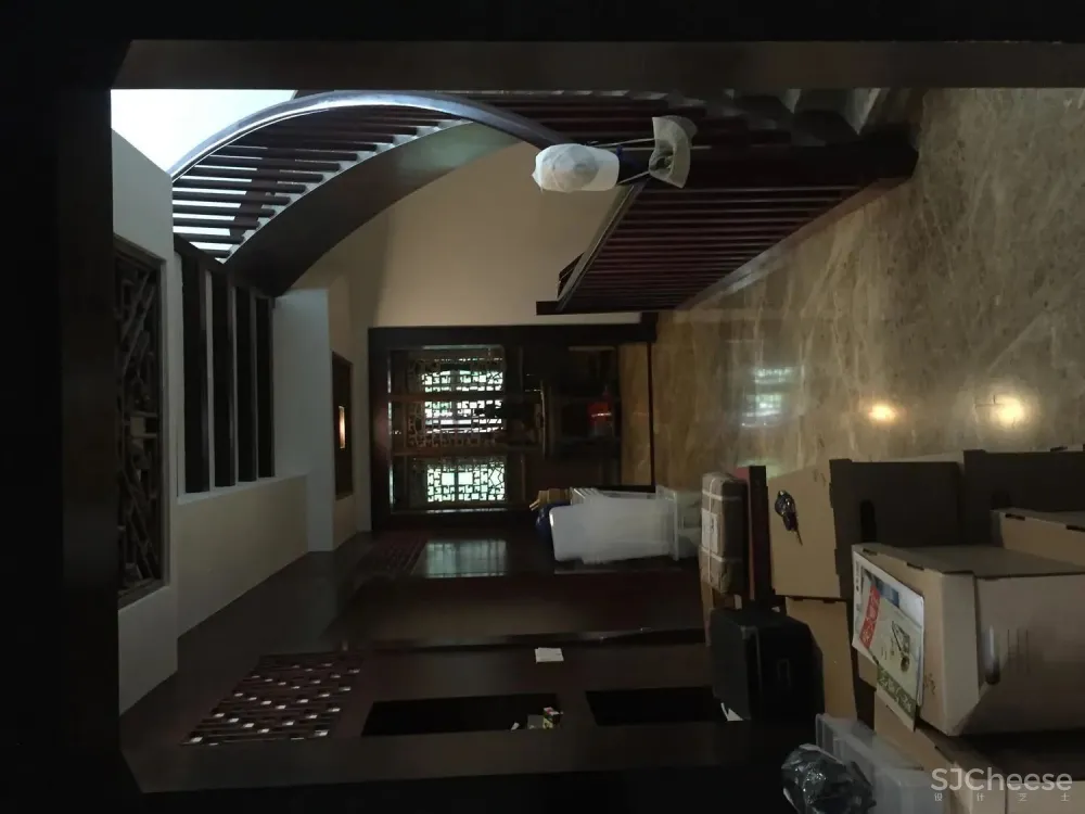 1100㎡独栋别墅使用13年后翻新，网友：给设计师跪了！（附改造前图）