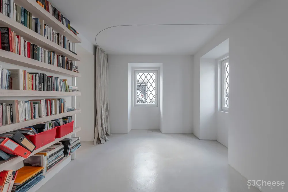 SIA Arquitectura 将里斯本的一座历史性的联排别墅改造成两座现代住宅