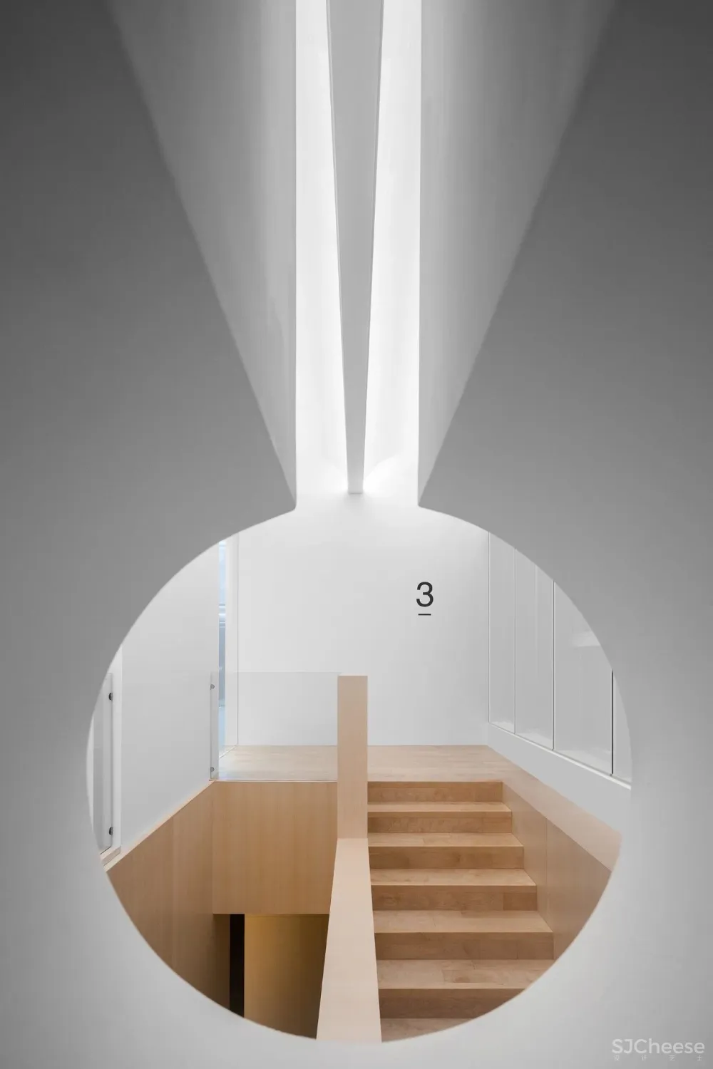 王鹏:深圳湾一号新开一家超惊艳的建筑厨房!