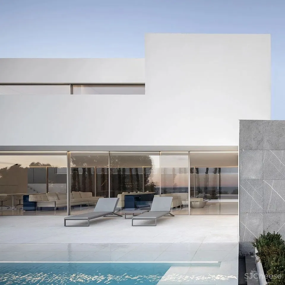 极简 · 越少越高级