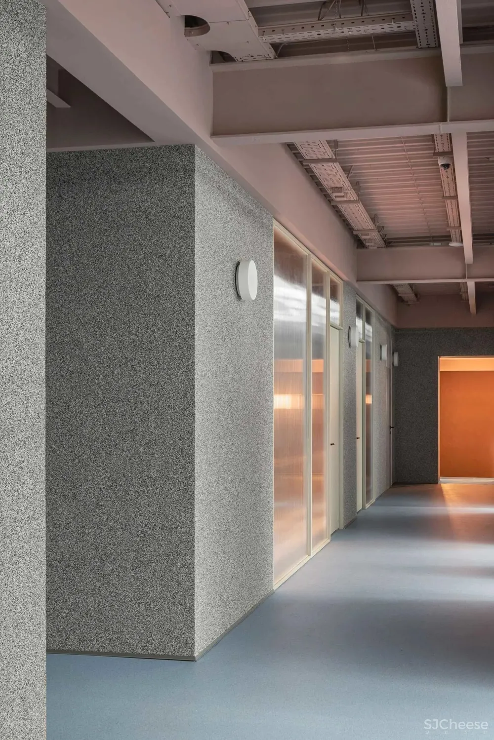 办公空间：乌克兰建筑材料公司办公室 Artem Trigubchak