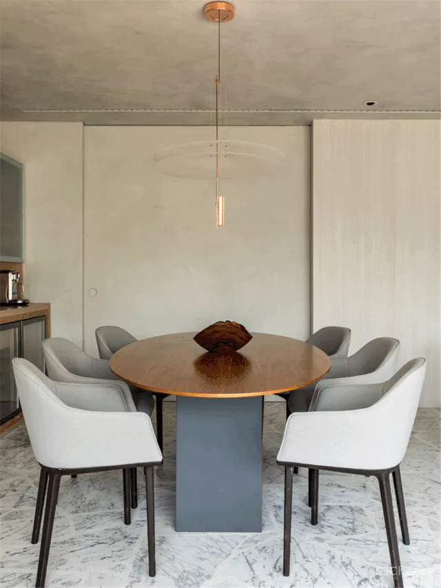 165㎡ 两室一厅, 阳台这样设计让客厅增大一倍