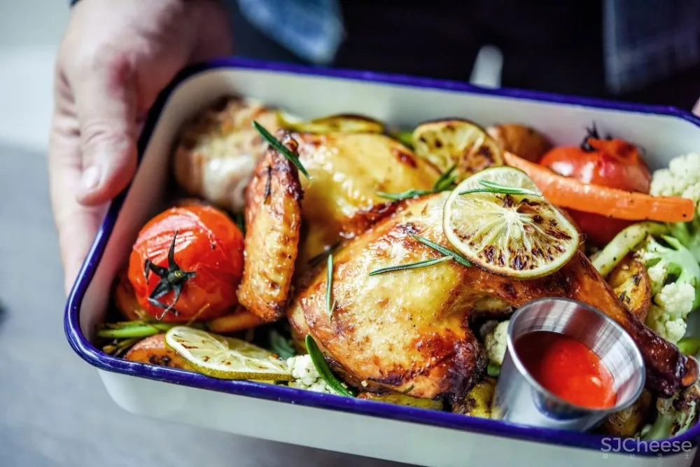 TavieLand塔未:在成都三环边,解锁一个法式“平行空间”