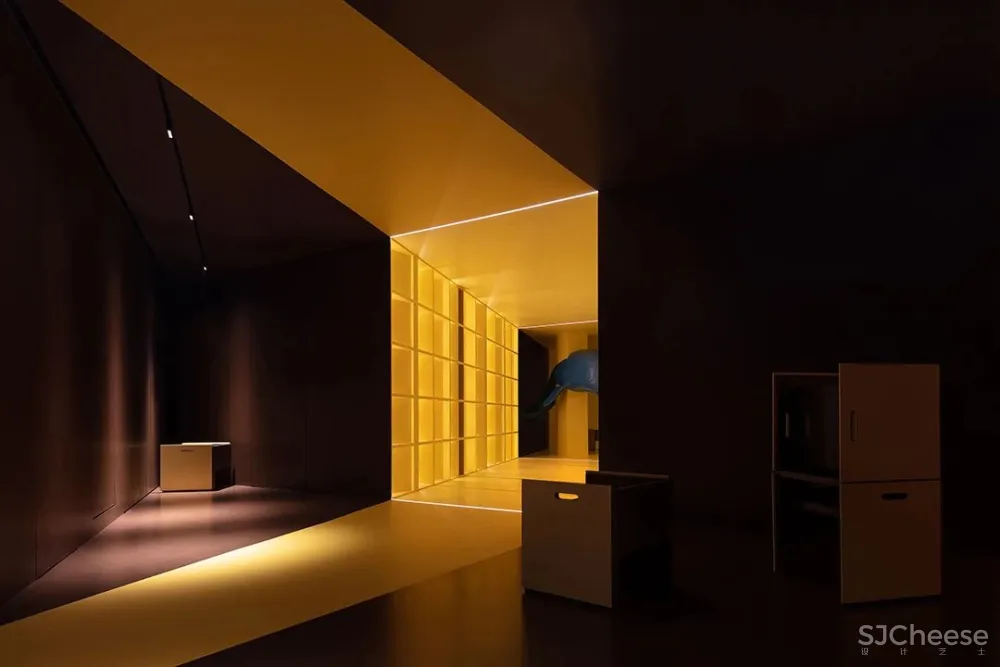 一束光 ,超越设计的艺术先锋!