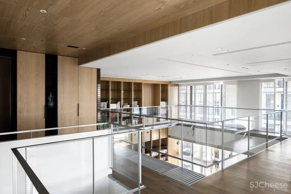 233㎡ 挑空设计,百叶窗这样用更高级