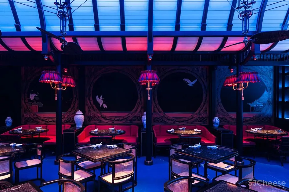 弄设计:得云茶楼成都太古里店,一幅美丽的画卷!