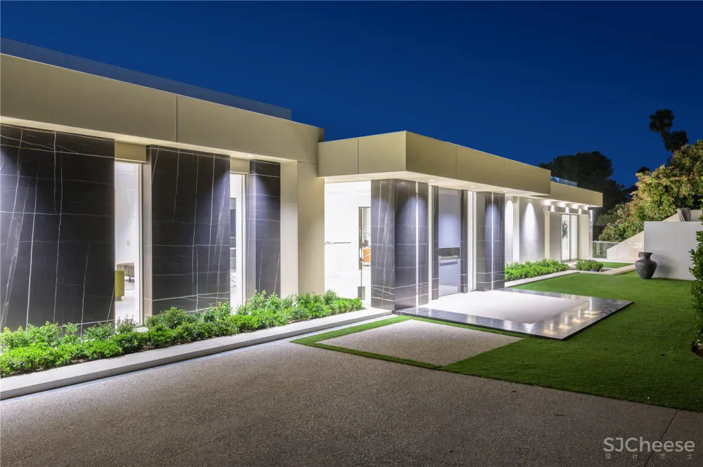 1300㎡ 的别墅, 售价3.4亿, 豪宅就该有这种视野