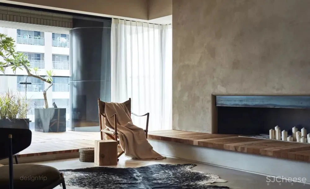 水泥墙，安之若素的静谧美学格调