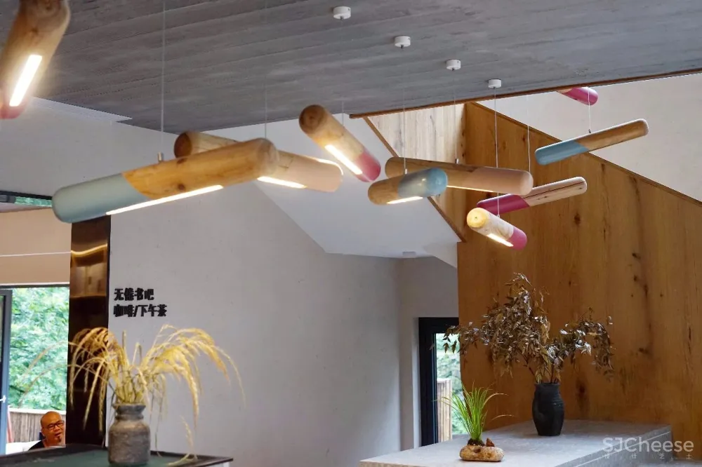 新挖到的隐秘玩水地, 直接睡入山溪间! 还原宫崎骏动漫里的夏天, 秒回无拘束童年时光