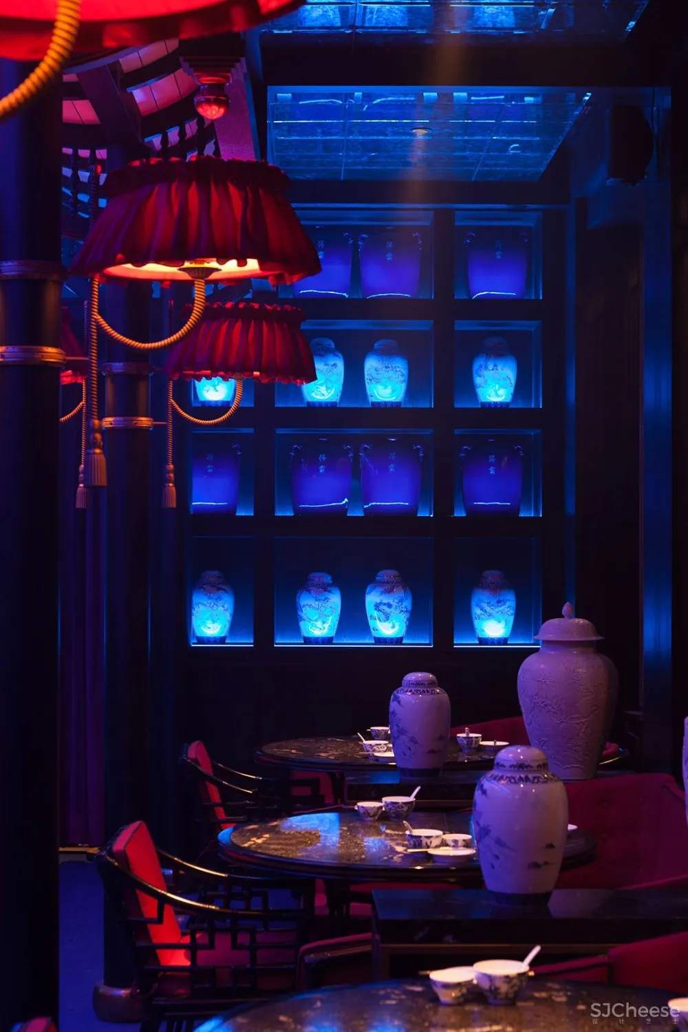 弄设计:得云茶楼成都太古里店,一幅美丽的画卷!