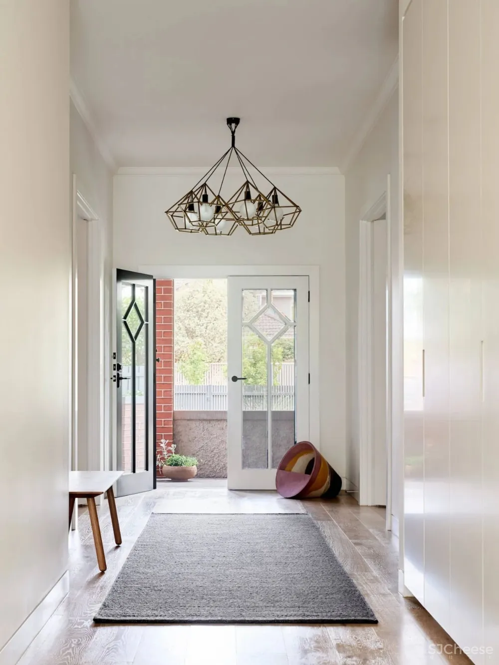 优雅简约的中性住宅