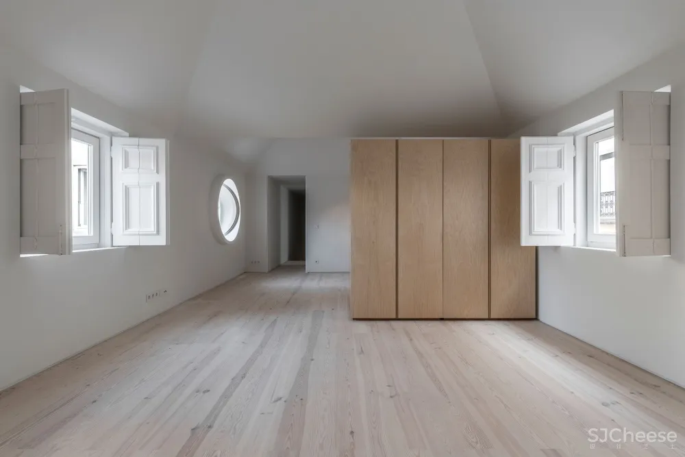 SIA Arquitectura 将里斯本的一座历史性的联排别墅改造成两座现代住宅