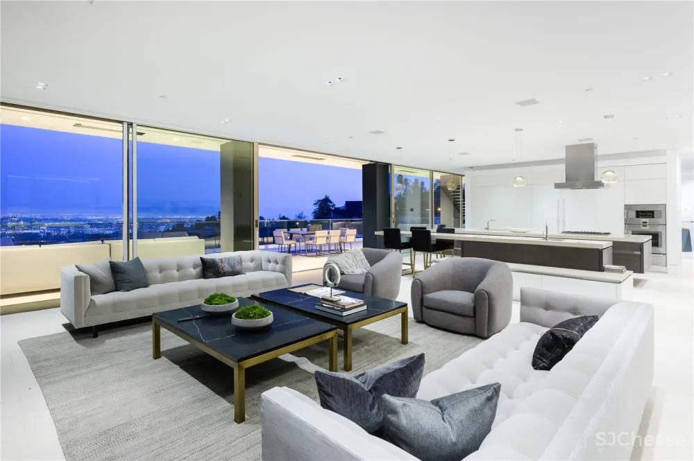 1300㎡ 的别墅, 售价3.4亿, 豪宅就该有这种视野