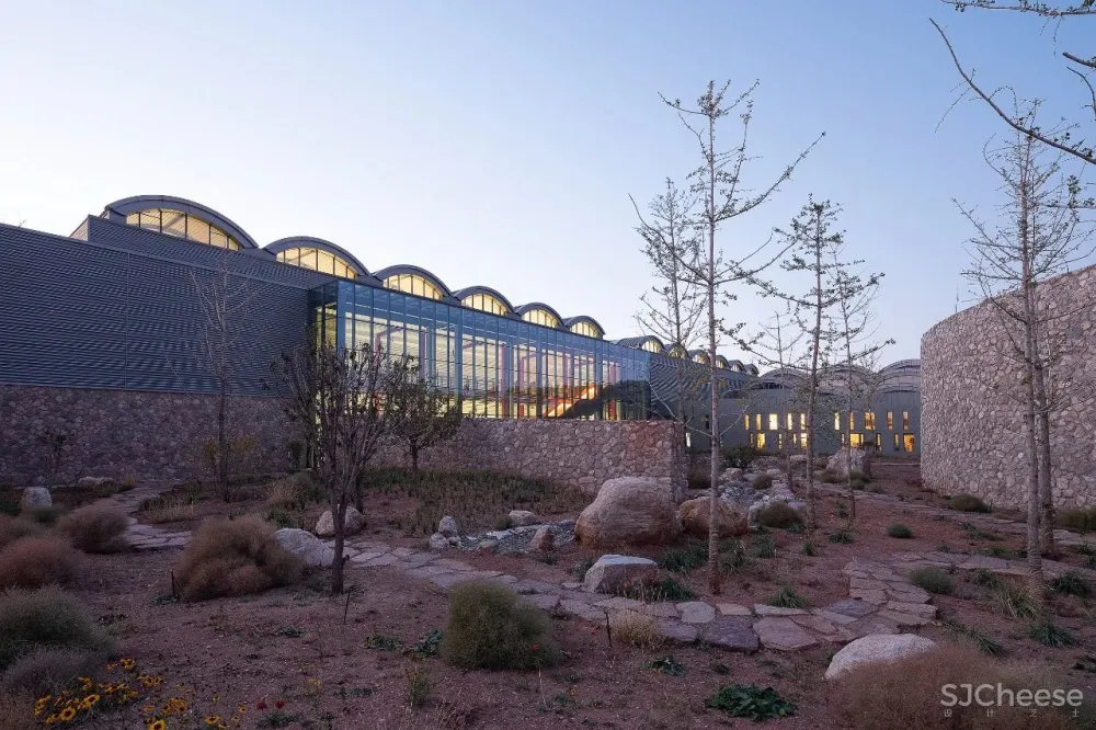 贺兰山东麓,西鸽酒庄 Udopartners 相上文象