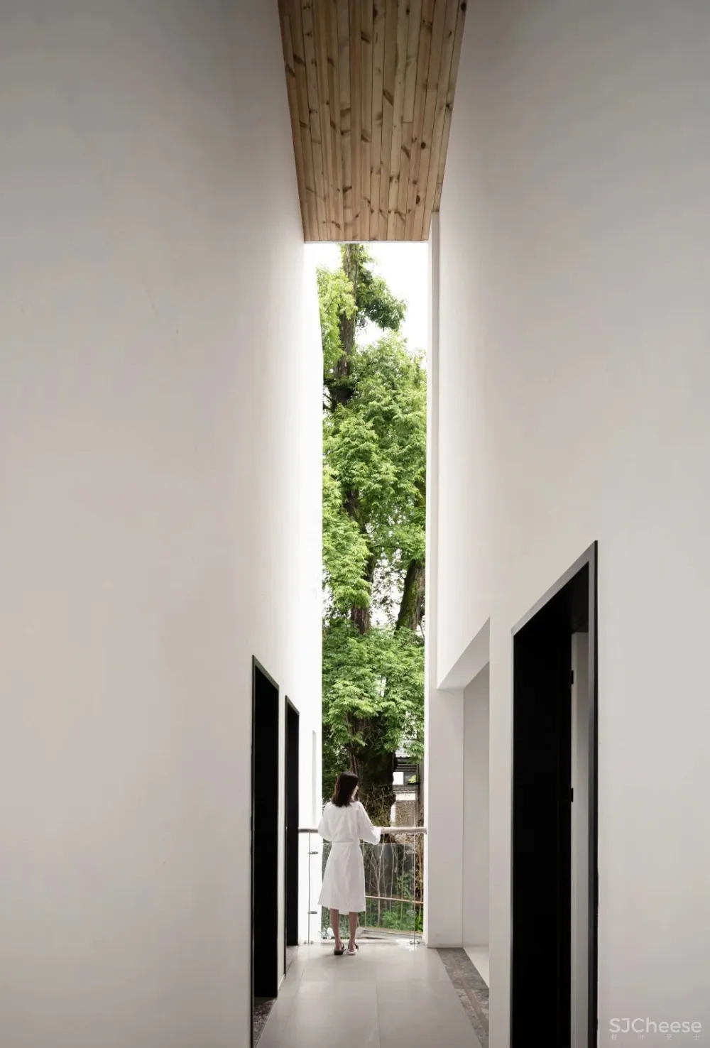 莫干山云端新宿!2000 m²摩洛哥花园私藏游乐园,loft亲子滑梯房,露台无边泳池超隐秘!