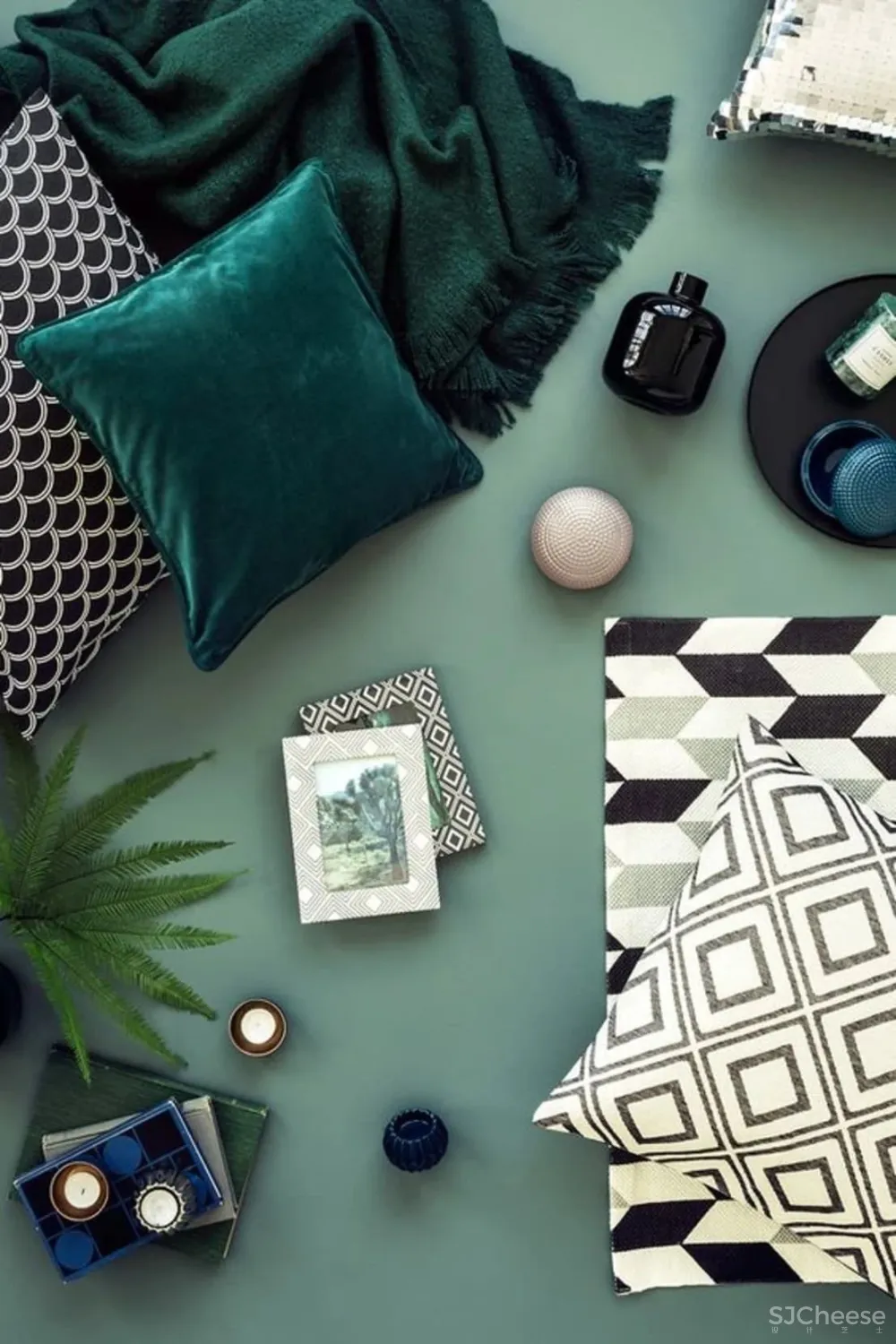 【色】重峦叠嶂，群青绿野 Ultramarine Green