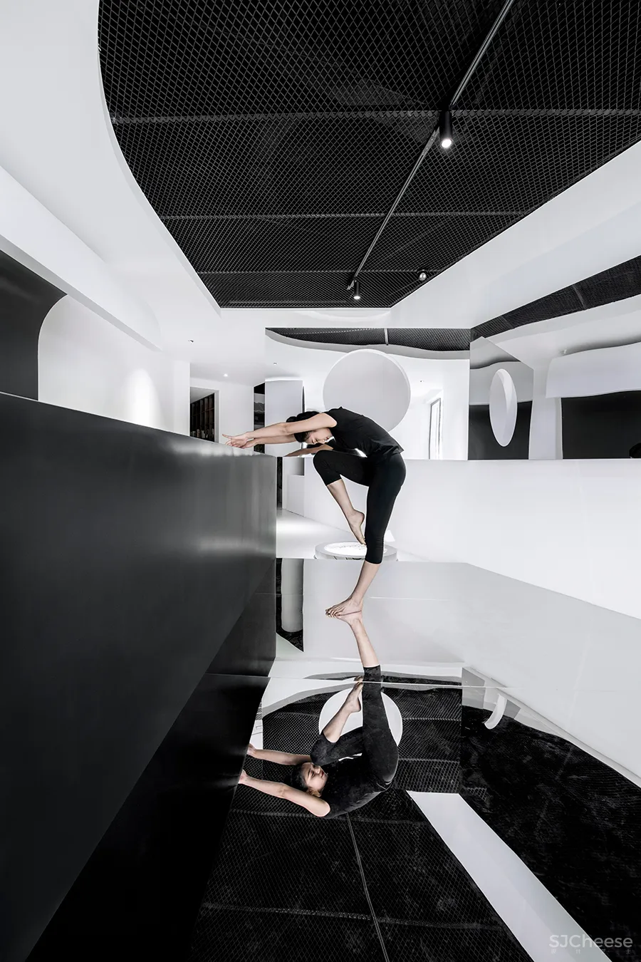 黑白,继承与再生的生活美学空间|金选民 • HOW