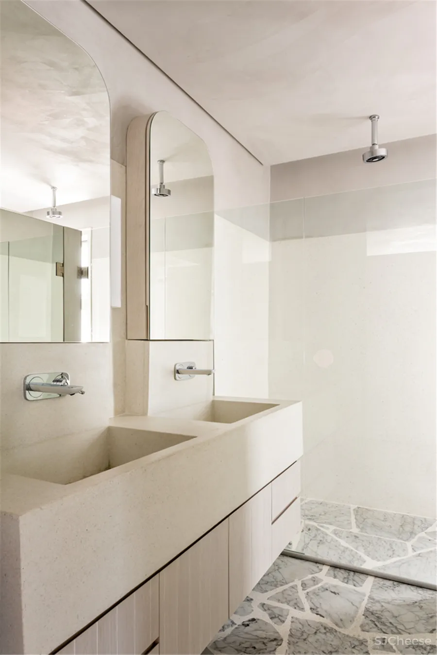 165㎡ 两室一厅, 阳台这样设计让客厅增大一倍