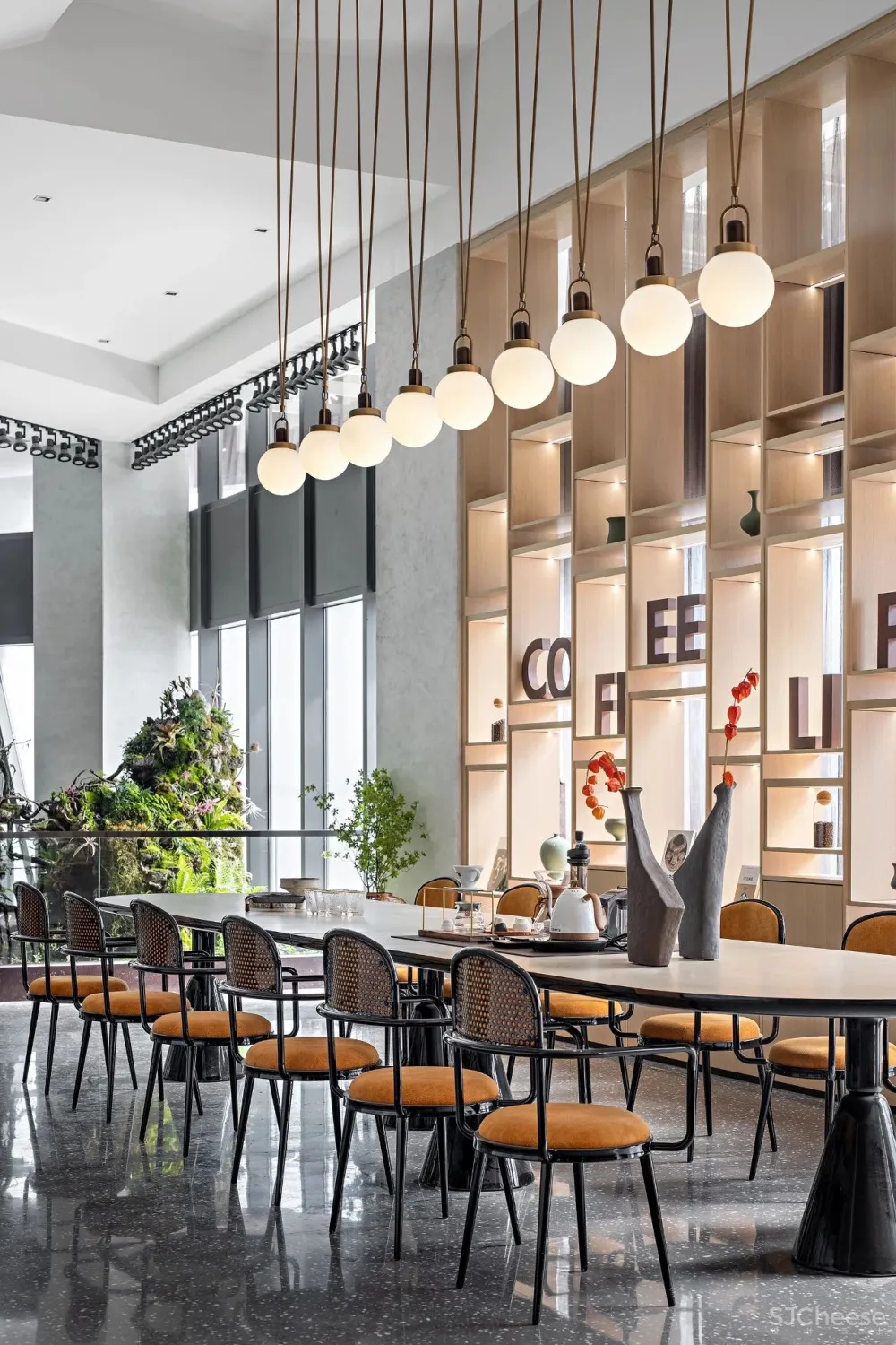 意巢设计丨长沙万科大家品牌生活馆:诗意沁然,与自然呼应共生