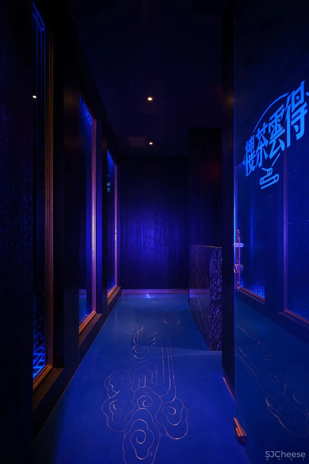 弄设计:得云茶楼成都太古里店,一幅美丽的画卷!