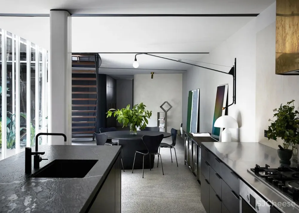 Fiona Lynch 新作 墨尔本的极简主义美学