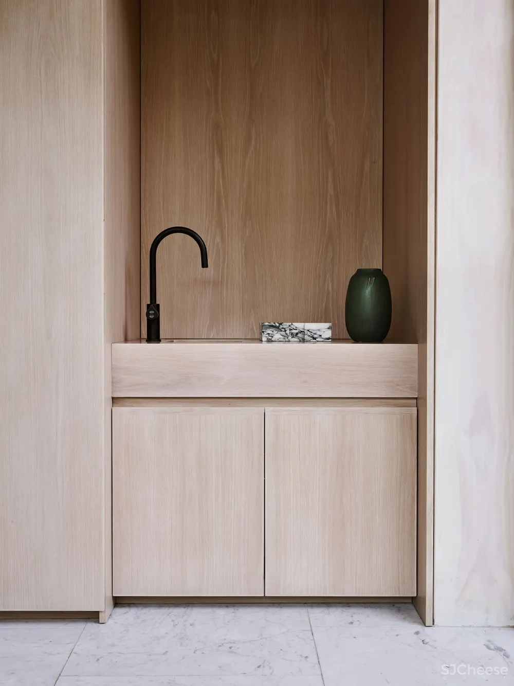 Alexander CO在Bondi Junction建造了一个大师水准的建筑