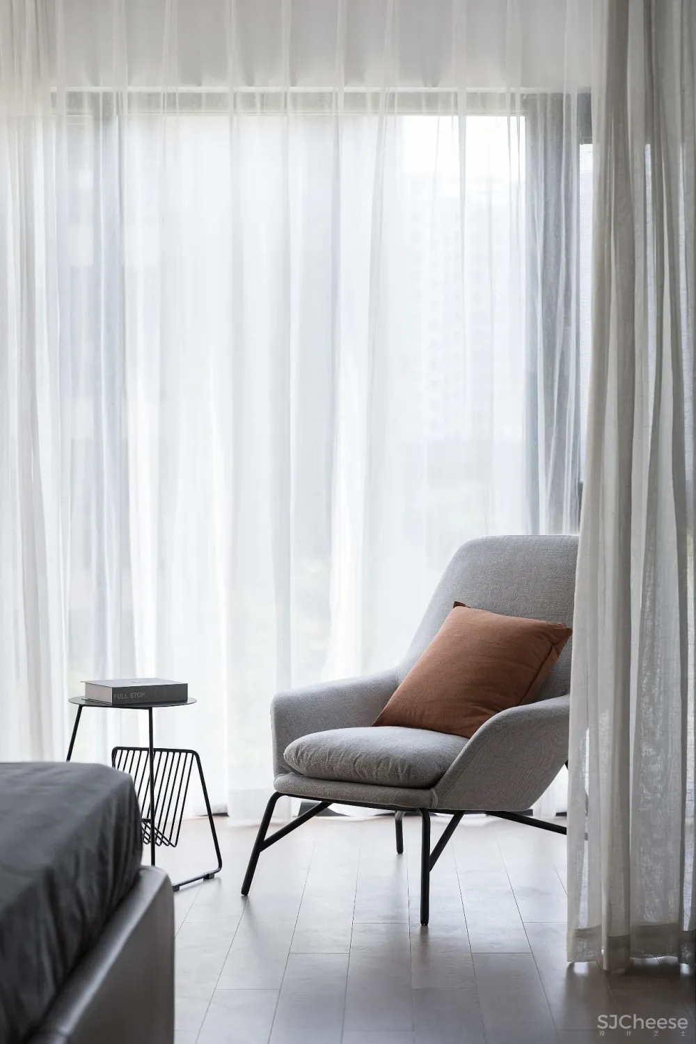 建筑师与老师的190㎡叠墅,一家四口,简单黑白灰,打造极简品质空间。