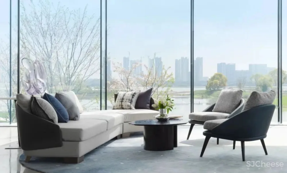 葛乔治新作 常熟「招商琴湖」售楼中心