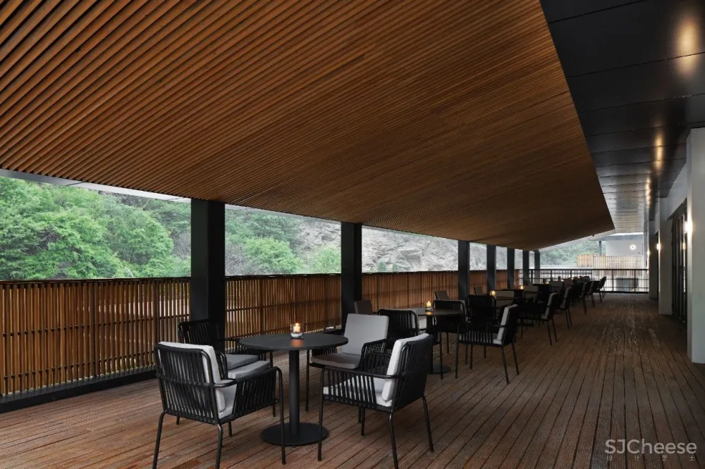 隐藏在景区的“大民宿”,本末设计陈海把山景引入室内