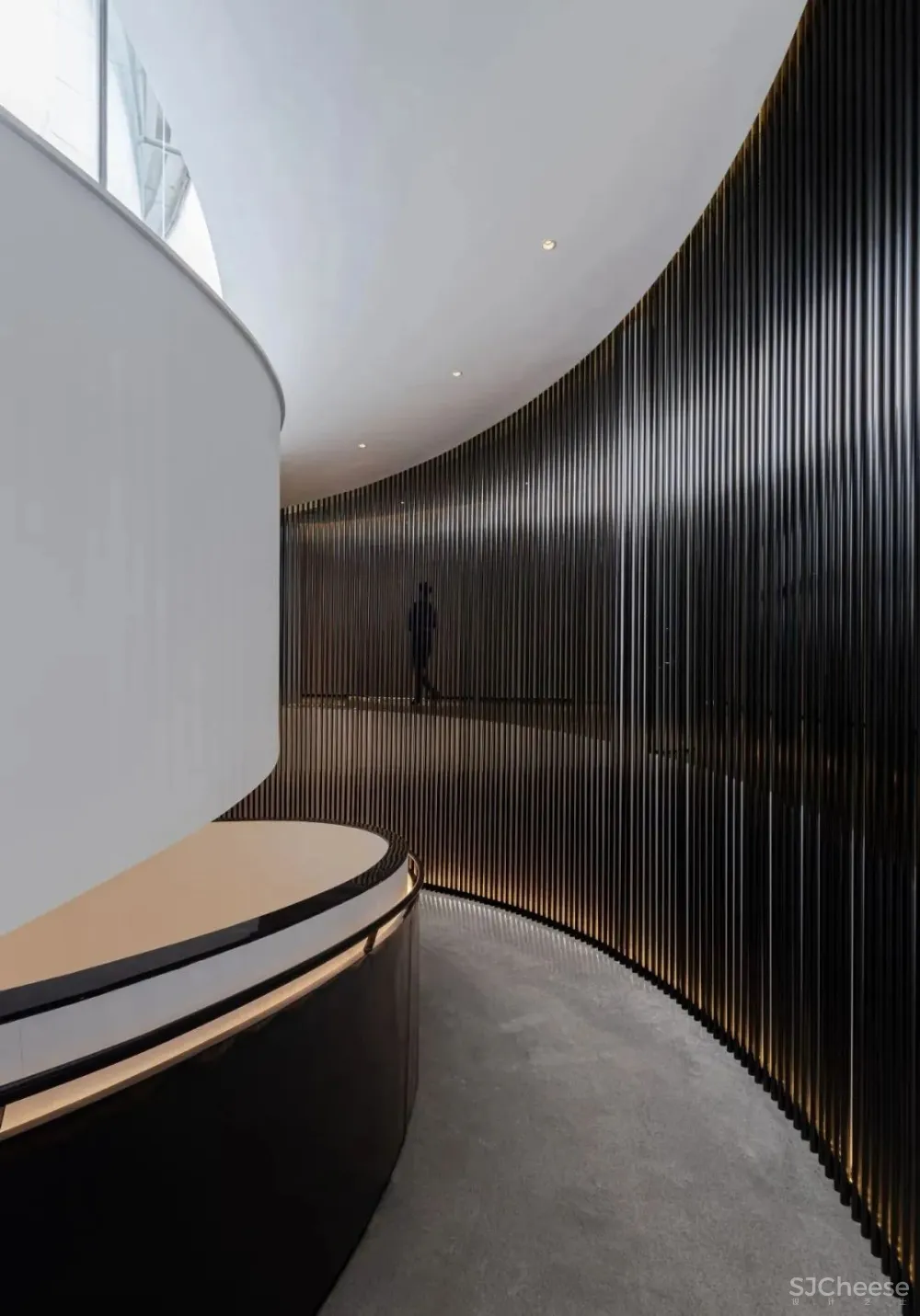 葛乔治新作 常熟「招商琴湖」售楼中心