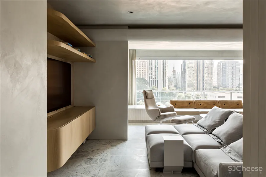 165㎡ 两室一厅, 阳台这样设计让客厅增大一倍