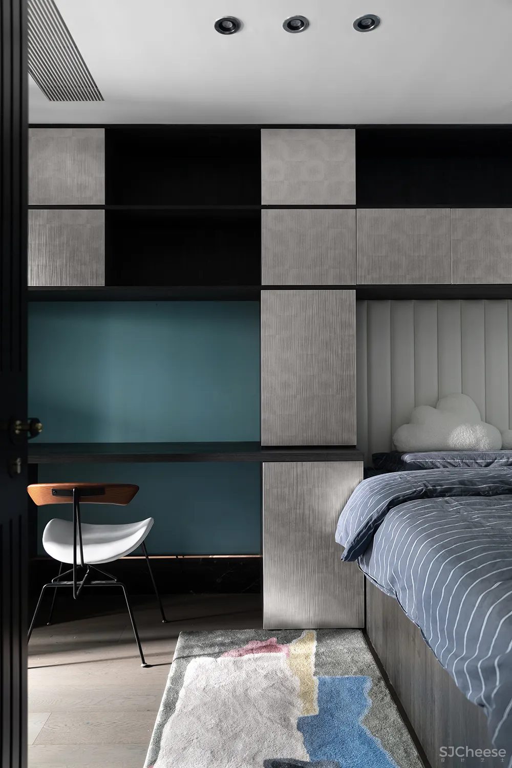 牛X的设计师,都好“色”