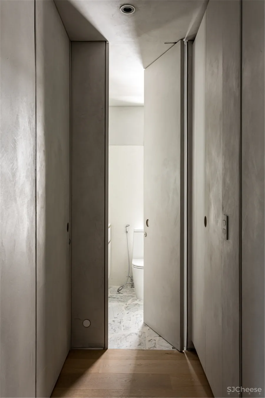 165㎡ 两室一厅, 阳台这样设计让客厅增大一倍