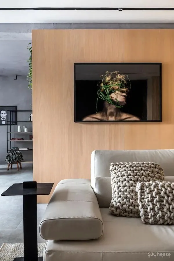 拆除所有隔墙，以行走动线重新规划功能区，真是美好又独特！