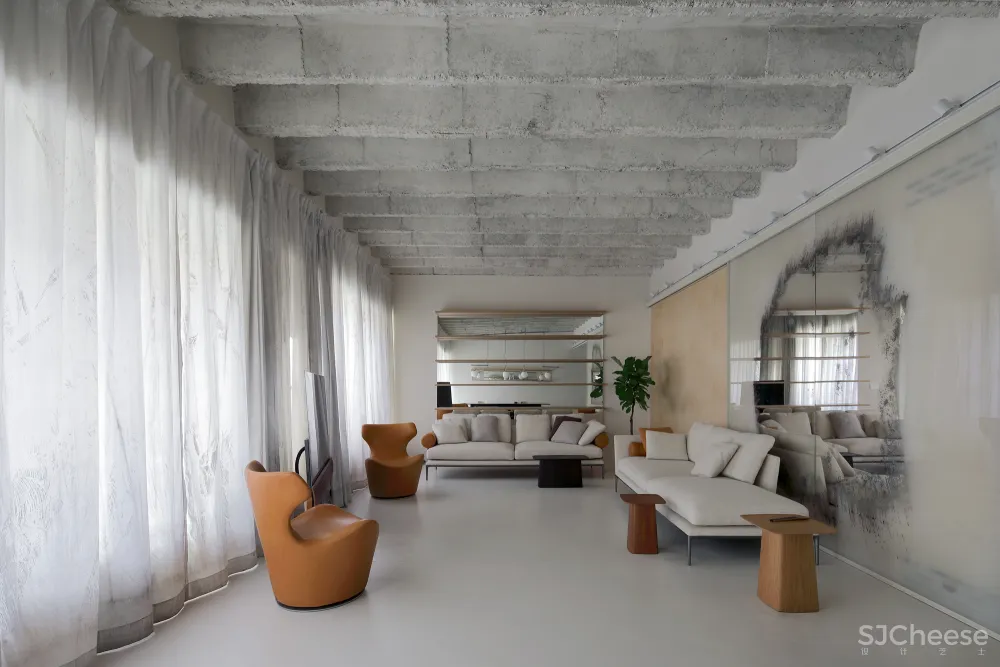 150㎡ 用「镜子」做装饰, 性冷淡的混凝土也超有 feel