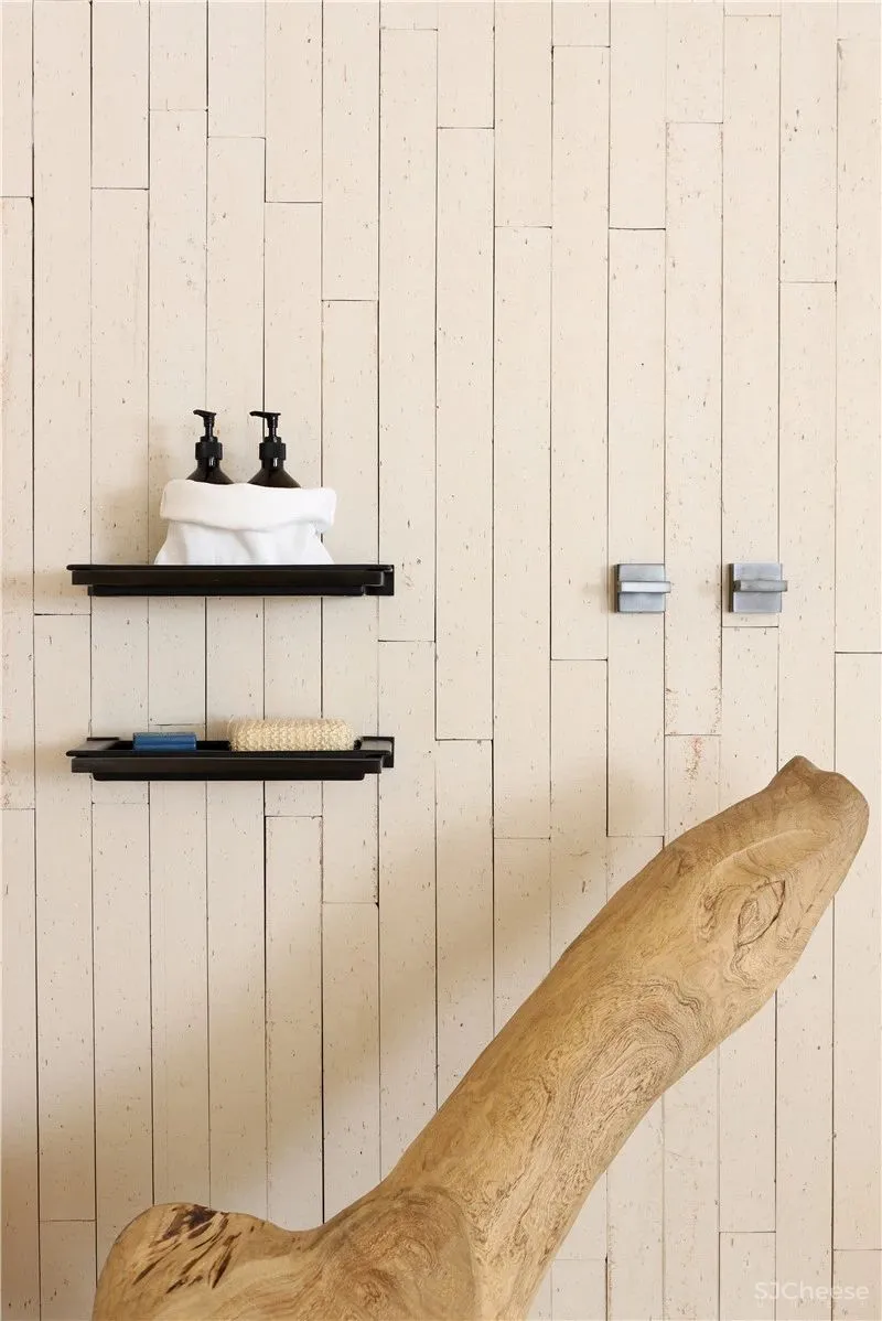 愿有一间小阁楼,与你相拥听海