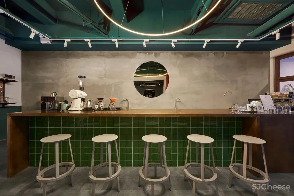 新作 胡扯咖啡——红与绿的碰撞,苏州 王媞