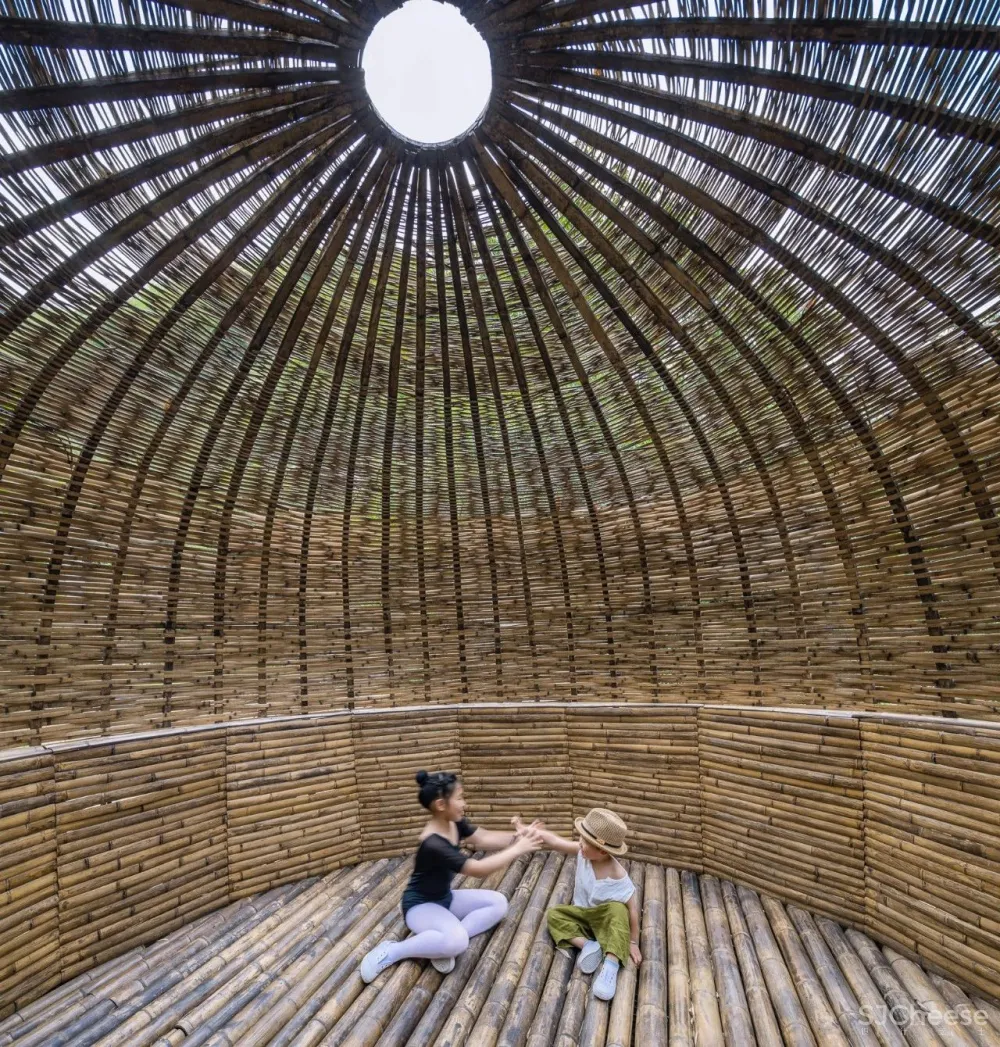 新挖到的隐秘玩水地, 直接睡入山溪间! 还原宫崎骏动漫里的夏天, 秒回无拘束童年时光