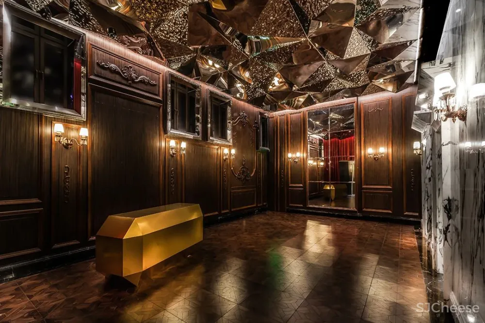 弄设计:得云茶楼成都太古里店,一幅美丽的画卷!