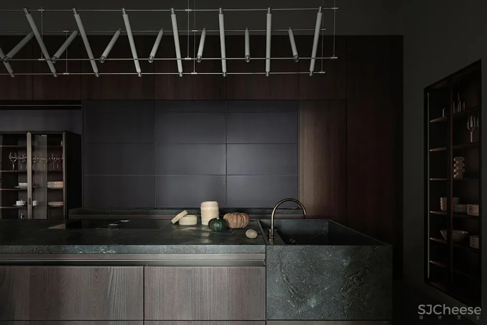 王鹏:深圳湾一号新开一家超惊艳的建筑厨房!