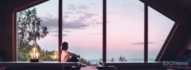 Living Big,他们将小空间最大化利用;通过简单手势即可转换空间,他们是移动系统专家