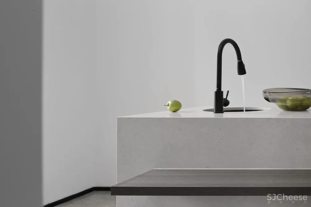 232㎡现代风的家,中西厨分离 隐形门,构建理性克制之美!