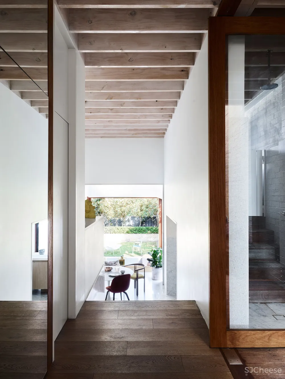 Alexander CO在Bondi Junction建造了一个大师水准的建筑