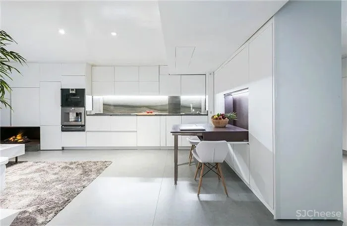 Living Big,他们将小空间最大化利用;通过简单手势即可转换空间,他们是移动系统专家