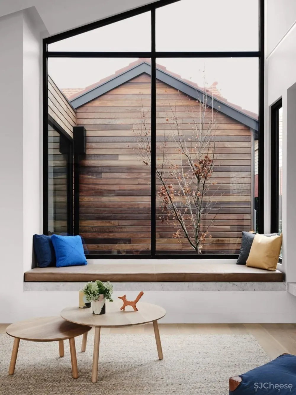 优雅简约的中性住宅