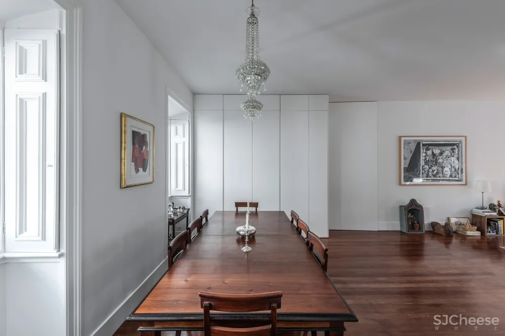 SIA Arquitectura 将里斯本的一座历史性的联排别墅改造成两座现代住宅