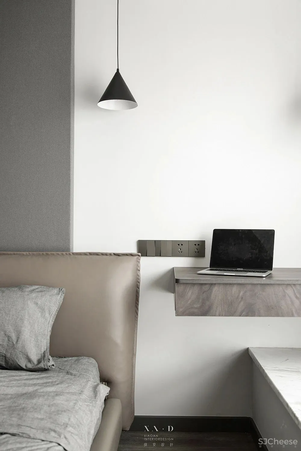 黑白简约,硬朗与温馨的平衡 晓安设计